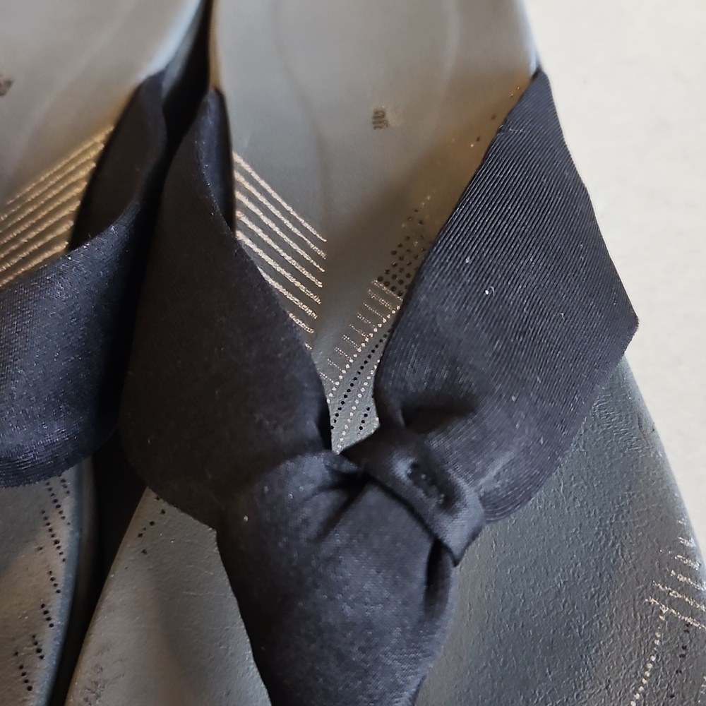Clarks Cloudstepper Cusion Thong Sandals - Picture 3 of 12